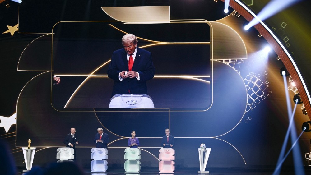 Trump talks trade with Canada, Mexico leaders at World Cup draw